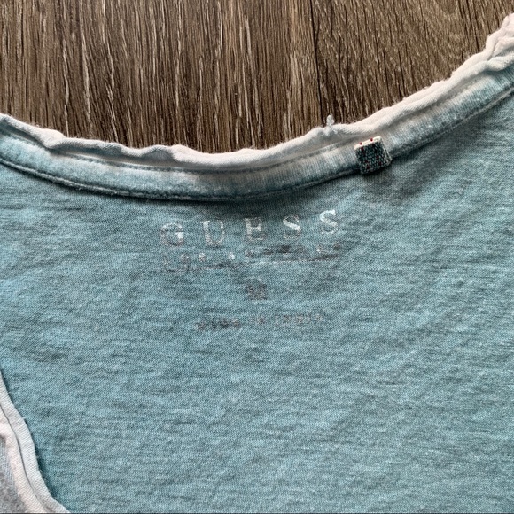 Guess Short Sleeve T-shirt Light Blue Size Medium - Picture 2 of 4